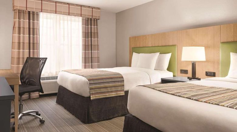 <b>Country Inn & Suites Schaumburg Room</b>. Images powered by <a href="https://iceportal.shijigroup.com/" title="IcePortal" target="_blank">IcePortal</a>.