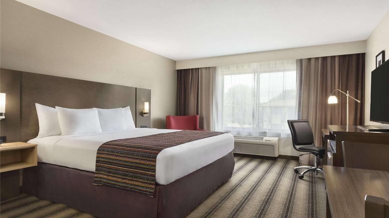 <b>Country Inn & Suites Springfield Room</b>. Images powered by <a href="https://iceportal.shijigroup.com/" title="IcePortal" target="_blank">IcePortal</a>.