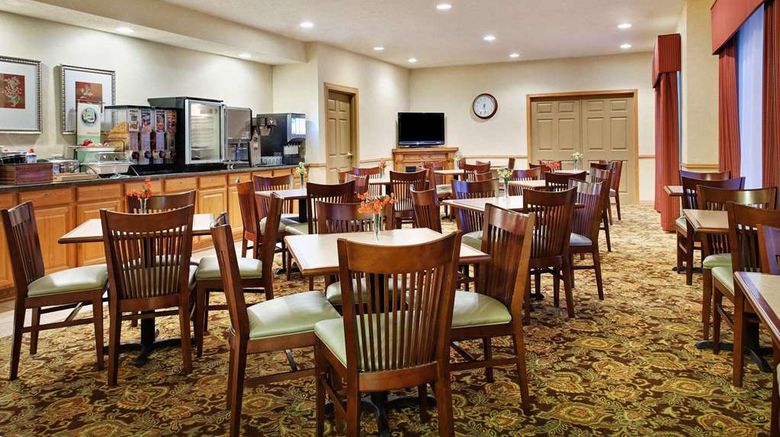 <b>Country Inn & Suites Rock Falls Restaurant</b>. Images powered by <a href="https://iceportal.shijigroup.com/" title="IcePortal" target="_blank">IcePortal</a>.