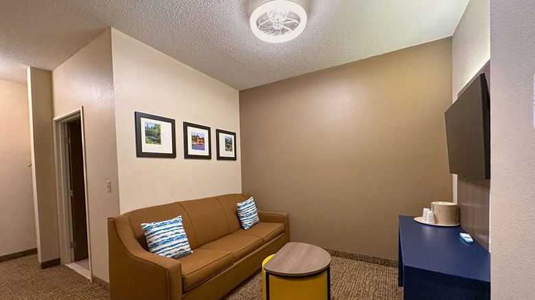 <b>Country Inn & Suites Rock Falls Room</b>. Images powered by <a href="https://iceportal.shijigroup.com/" title="IcePortal" target="_blank">IcePortal</a>.