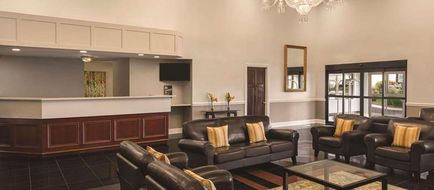 Radisson Htl & Conf Center Rockford Lobby