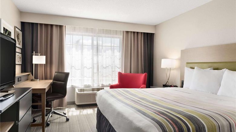 <b>Country Inn & Suites Romeoville Room</b>. Images powered by <a href="https://iceportal.shijigroup.com/" title="IcePortal" target="_blank">IcePortal</a>.