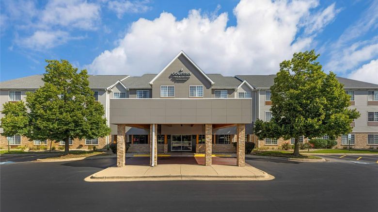 Country Inn  and  Suites Romeoville Exterior. Images powered by <a href="https://iceportal.shijigroup.com" target="_blank" rel="noopener">Ice Portal</a>.