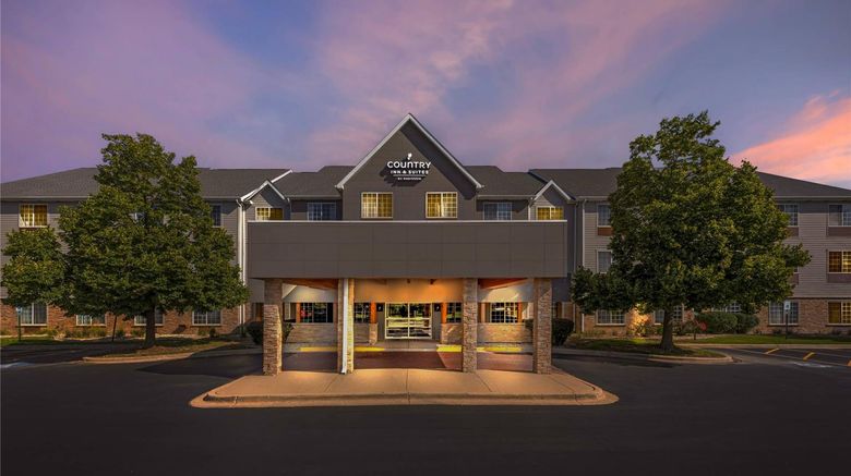 <b>Country Inn & Suites Romeoville Exterior</b>. Images powered by <a href="https://iceportal.shijigroup.com/" title="IcePortal" target="_blank">IcePortal</a>.