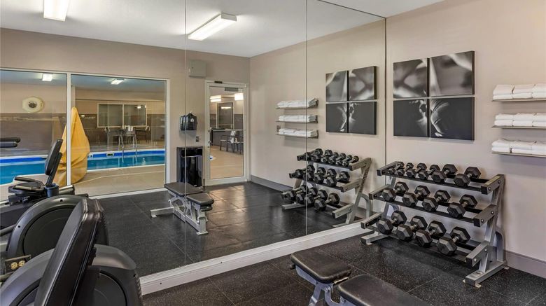 <b>Country Inn & Suites Romeoville Health</b>. Images powered by <a href="https://iceportal.shijigroup.com/" title="IcePortal" target="_blank">IcePortal</a>.