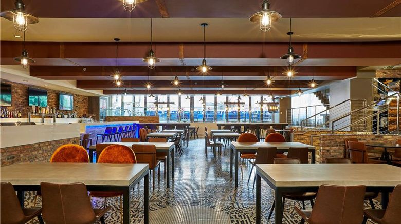 <b>Radisson Blu Aqua Hotel Restaurant</b>. Images powered by <a href="https://iceportal.shijigroup.com/" title="IcePortal" target="_blank">IcePortal</a>.