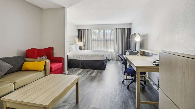 <b>Country Inn & Suites Chicago O'Hare South Room</b>. Images powered by <a href="https://iceportal.shijigroup.com/" title="IcePortal" target="_blank">IcePortal</a>.