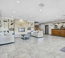 Country Inn & Suites Chicago O'Hare South Lobby