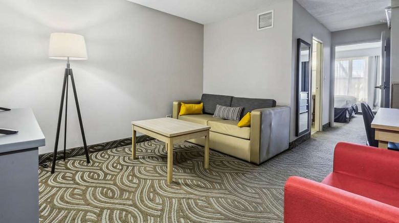 <b>Country Inn & Suites Chicago O'Hare South Room</b>. Images powered by <a href="https://iceportal.shijigroup.com/" title="IcePortal" target="_blank">IcePortal</a>.