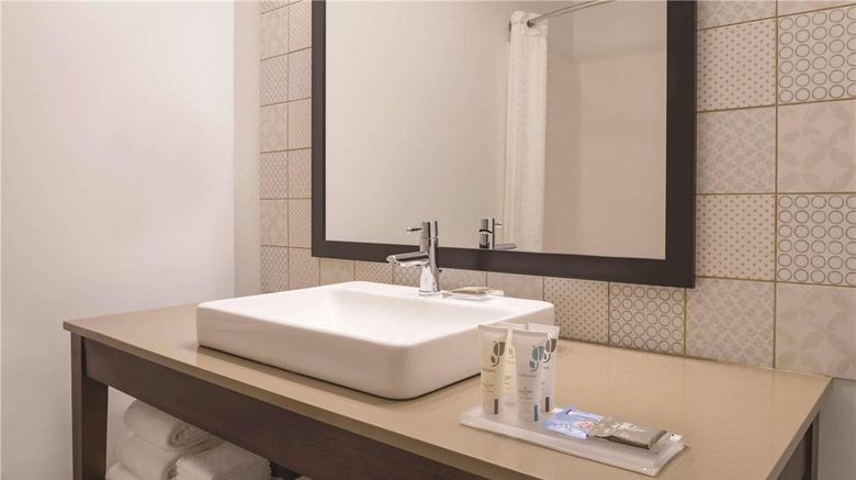 <b>Country Inn & Suites Galena Room</b>. Images powered by <a href="https://iceportal.shijigroup.com/" title="IcePortal" target="_blank">IcePortal</a>.
