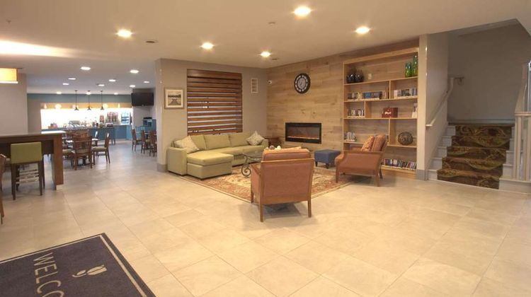 Country Inn & Suites Moline Airport Lobby