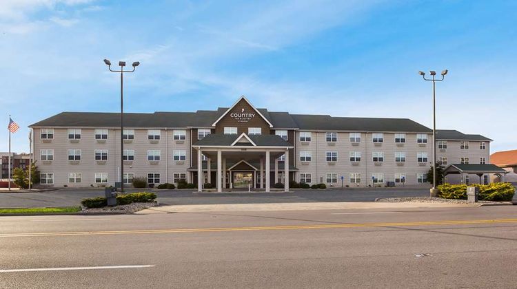 Country Inn & Suites Marion Exterior