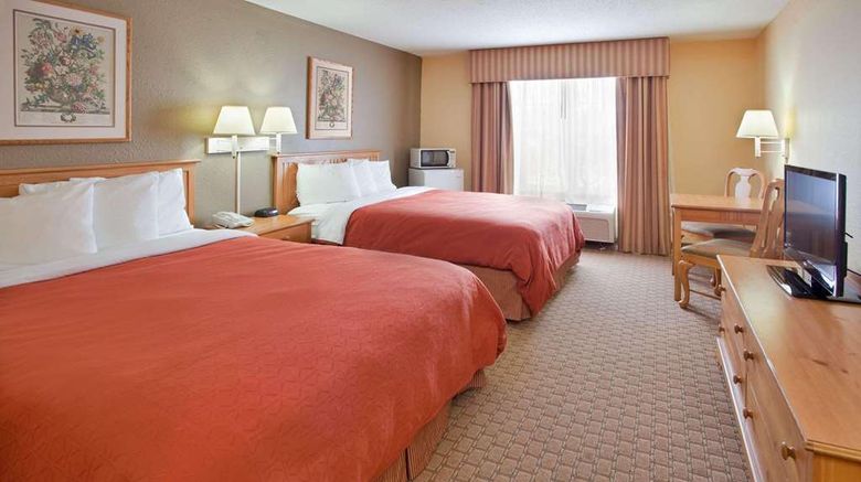 <b>Country Inn & Suites Bloomington-Normal West Room</b>. Images powered by <a href="https://iceportal.shijigroup.com/" title="IcePortal" target="_blank">IcePortal</a>.