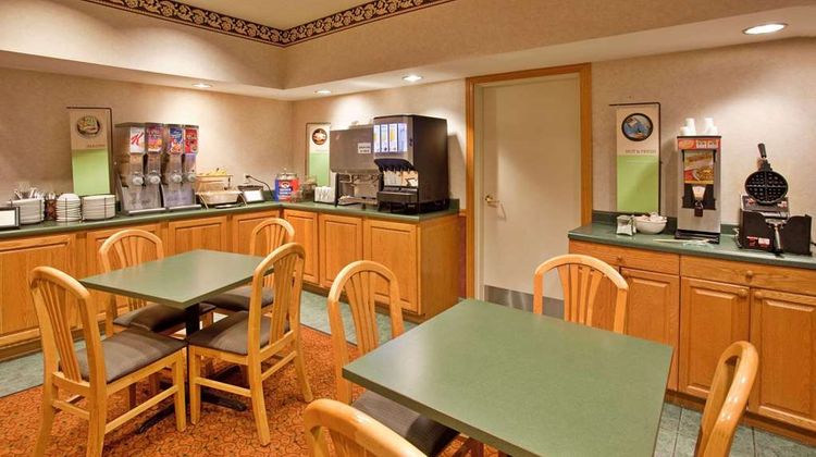 Country Inn & Suites Bloomington-Normal West Restaurant