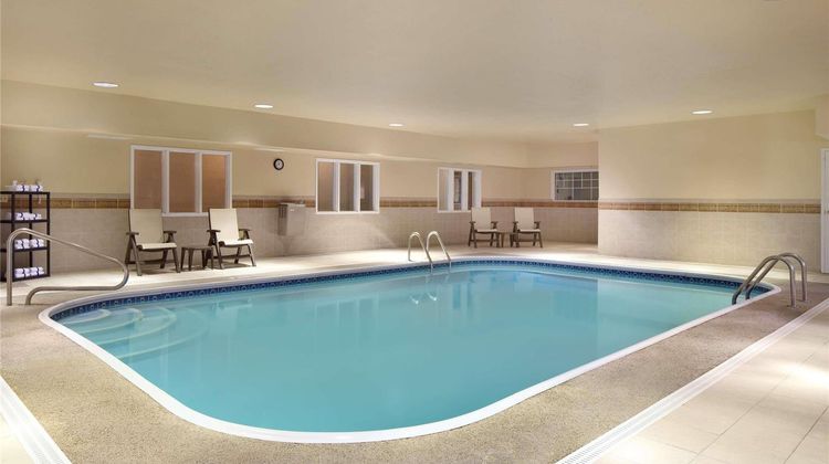Country Inn & Suites Champaign North Pool