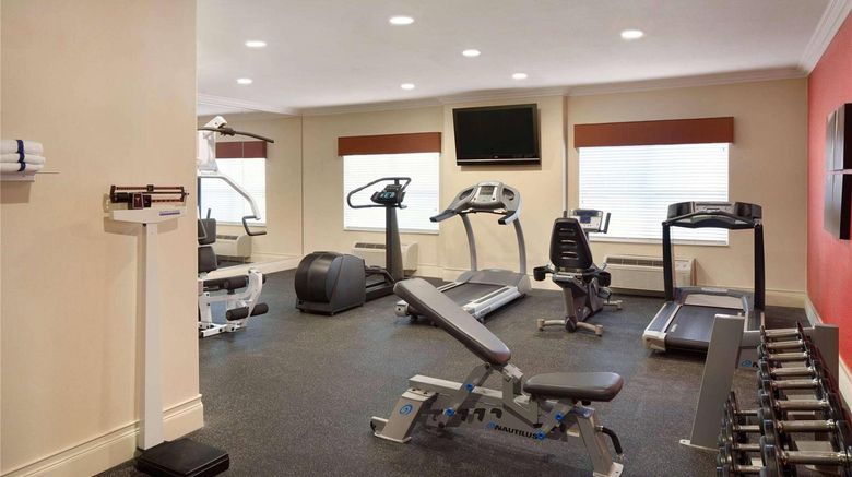 <b>Country Inn & Suites Champaign North Health</b>. Images powered by <a href="https://iceportal.shijigroup.com/" title="IcePortal" target="_blank">IcePortal</a>.