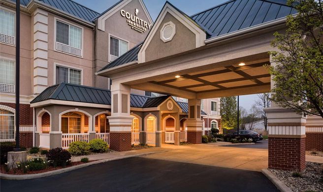 Country Inn & Suites Michigan City Exterior