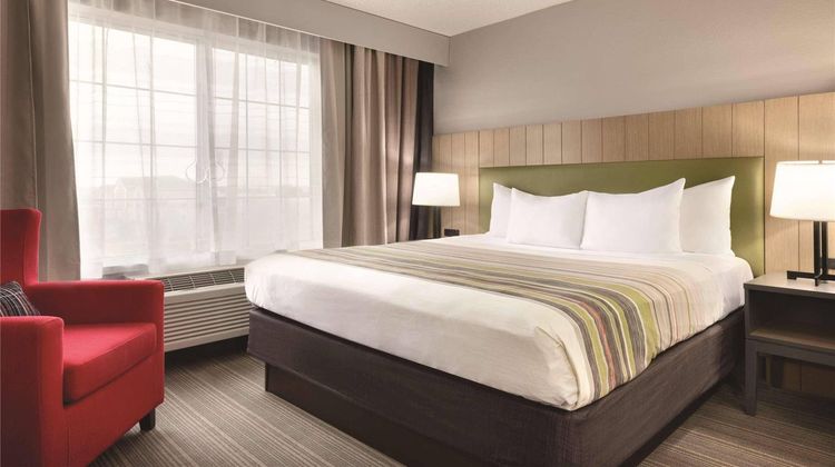 Country Inn & Suites Merrillville Suite