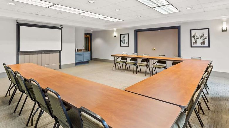 <b>Country Inn & Suites Portage Meeting</b>. Images powered by <a href="https://iceportal.shijigroup.com/" title="IcePortal" target="_blank">IcePortal</a>.