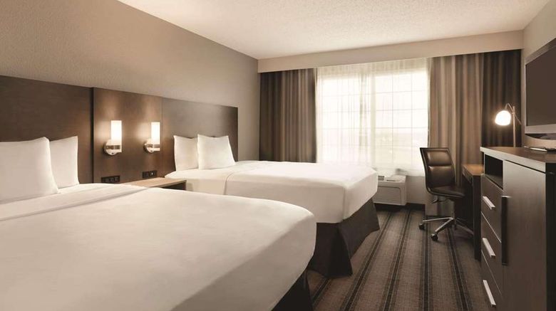 <b>Country Inn & Suites Indy Air South Room</b>. Images powered by <a href="https://iceportal.shijigroup.com/" title="IcePortal" target="_blank">IcePortal</a>.