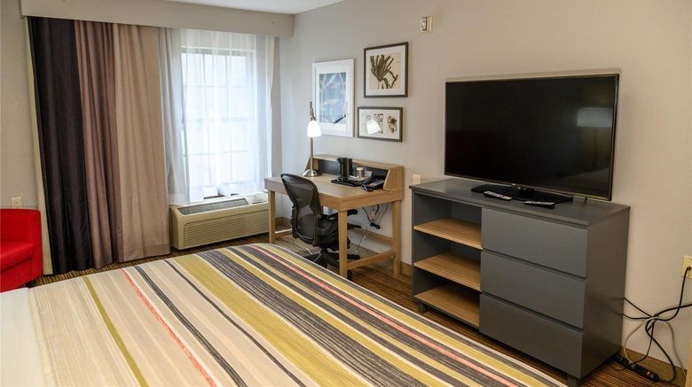 <b>Country Inn & Suites Greenfield Room</b>. Images powered by <a href="https://iceportal.shijigroup.com/" title="IcePortal" target="_blank">IcePortal</a>.