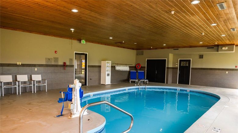 <b>Country Inn & Suites Greenfield Pool</b>. Images powered by <a href="https://iceportal.shijigroup.com/" title="IcePortal" target="_blank">IcePortal</a>.