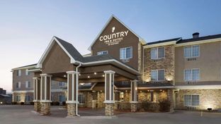 Country Inn & Suites Topeka West