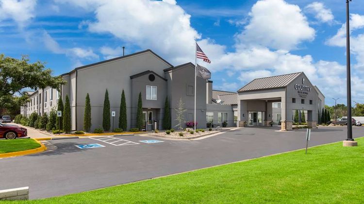 Country Inn & Suites Wichita East Exterior