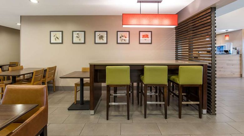 <b>Country Inn & Suites Wichita East Restaurant</b>. Images powered by <a href="https://iceportal.shijigroup.com/" title="IcePortal" target="_blank">IcePortal</a>.