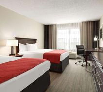Country Inn & Suites KC Village West Room