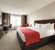 Country Inn & Suites KC Village West Room