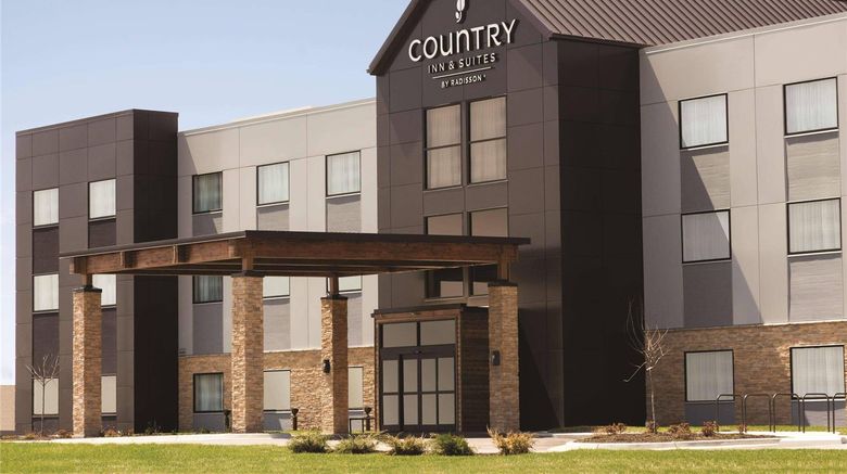 <b>Country Inn & Suites Lawrence Exterior</b>. Images powered by <a href="https://iceportal.shijigroup.com/" title="IcePortal" target="_blank">IcePortal</a>.