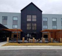 Country Inn & Suites Lawrence Exterior