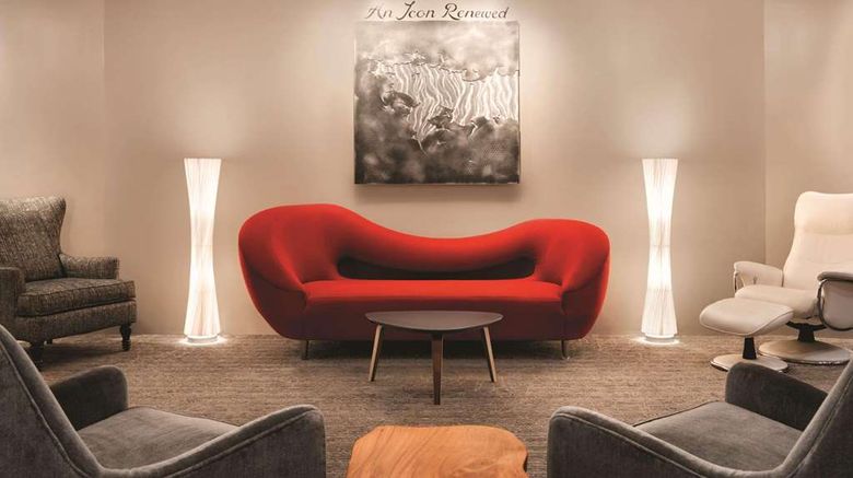 <b>Radisson Cincinnati Riverfront Lobby</b>. Images powered by <a href="https://iceportal.shijigroup.com/" title="IcePortal" target="_blank">IcePortal</a>.