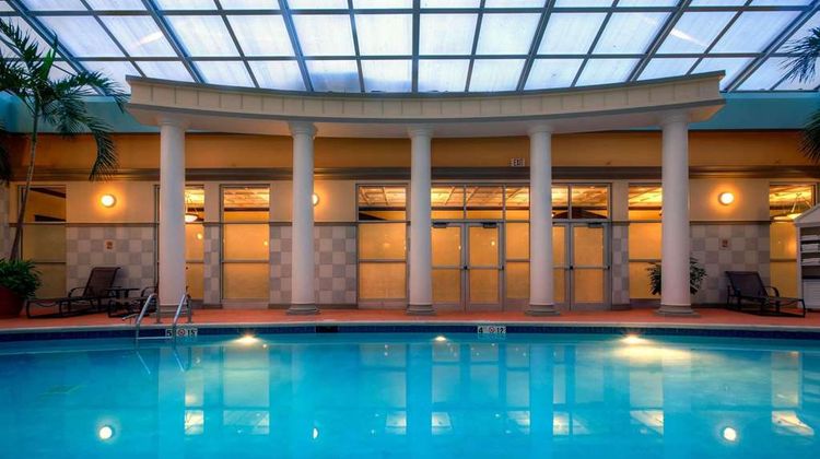 Radisson Cincinnati Riverfront Pool