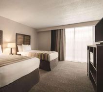 Country Inn & Suites Erlanger, KY Room