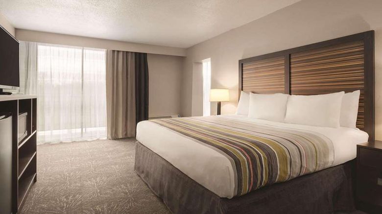 <b>Country Inn & Suites Erlanger, KY Room</b>. Images powered by <a href="https://iceportal.shijigroup.com/" title="IcePortal" target="_blank">IcePortal</a>.