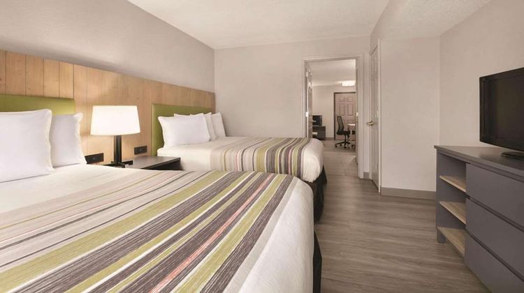 Country Inn & Suites London Suite