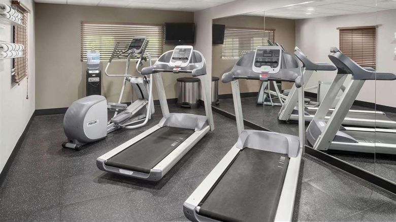 <b>Country Inn & Suites Louisville South Health</b>. Images powered by <a href="https://iceportal.shijigroup.com/" title="IcePortal" target="_blank">IcePortal</a>.