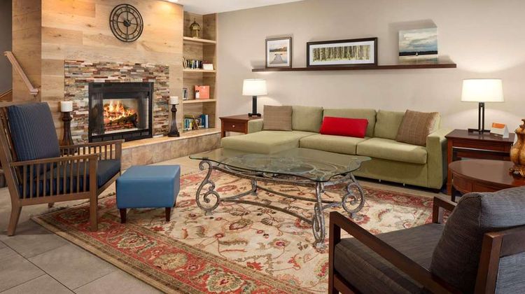 Country Inn & Suites Lexington Lobby