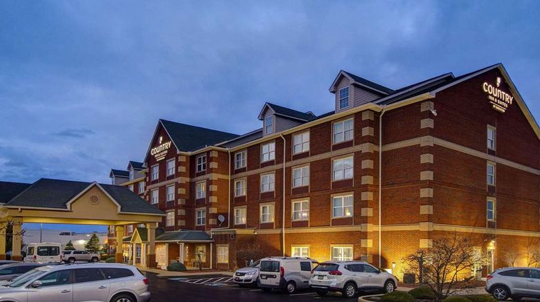 <b>Country Inn & Suites Cincinnati Airport Exterior</b>. Images powered by <a href="https://iceportal.shijigroup.com/" title="IcePortal" target="_blank">IcePortal</a>.
