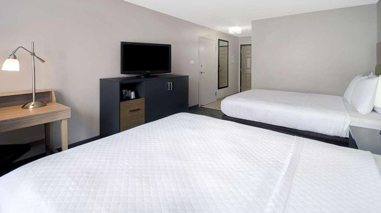 Country Inn & Suites Cincinnati Airport Room