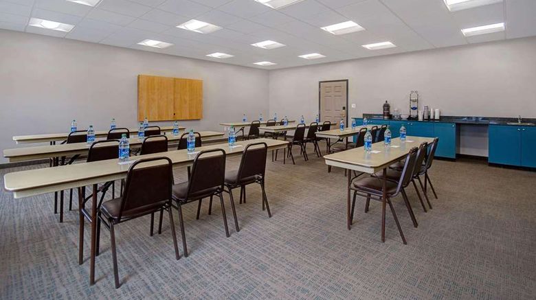 <b>Country Inn & Suites Cincinnati Airport Meeting</b>. Images powered by <a href="https://iceportal.shijigroup.com/" title="IcePortal" target="_blank">IcePortal</a>.