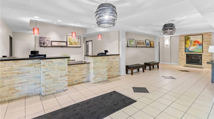 Country Inn & Suites Elizabethtown Lobby