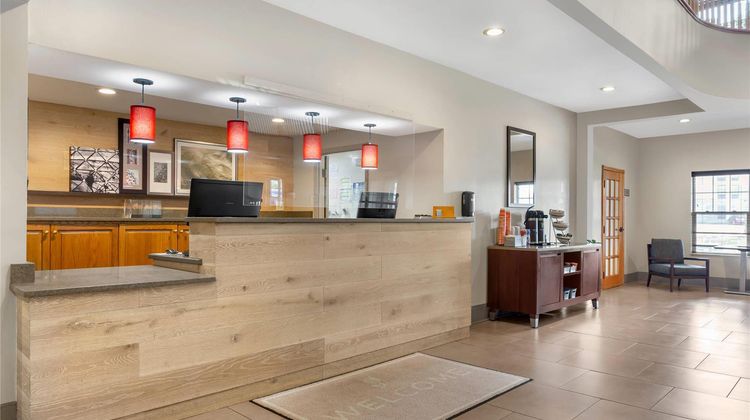 Country Inn & Suites Georgetown Lobby