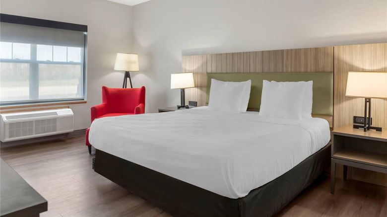 <b>Country Inn & Suites Georgetown Room</b>. Images powered by <a href="https://iceportal.shijigroup.com/" title="IcePortal" target="_blank">IcePortal</a>.