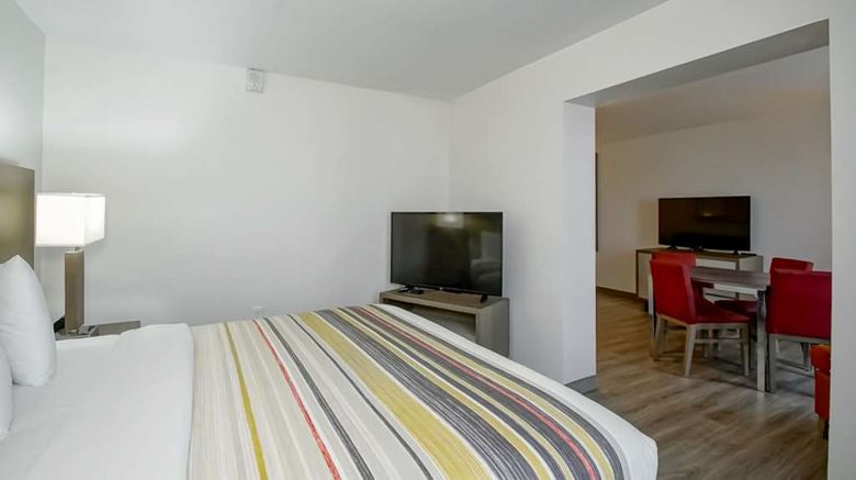 <b>Country Inn/Suites, New Orleans I-10 E Suite</b>. Images powered by <a href="https://iceportal.shijigroup.com/" title="IcePortal" target="_blank">IcePortal</a>.