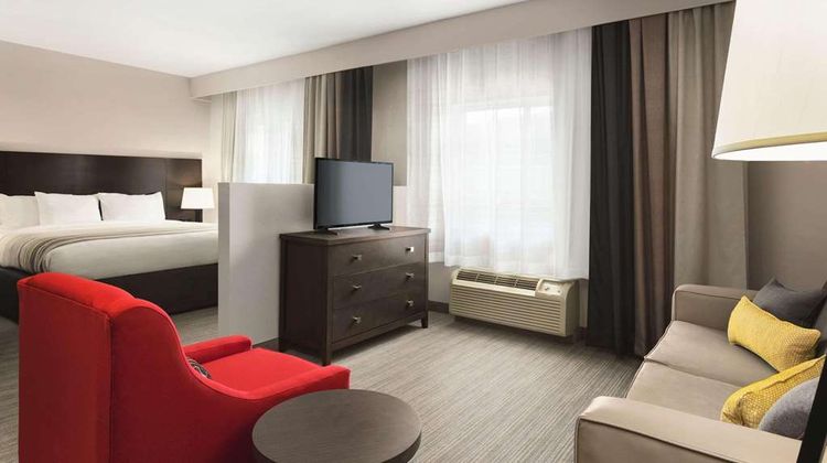 Country Inn & Suites Shreveport-Airport Suite