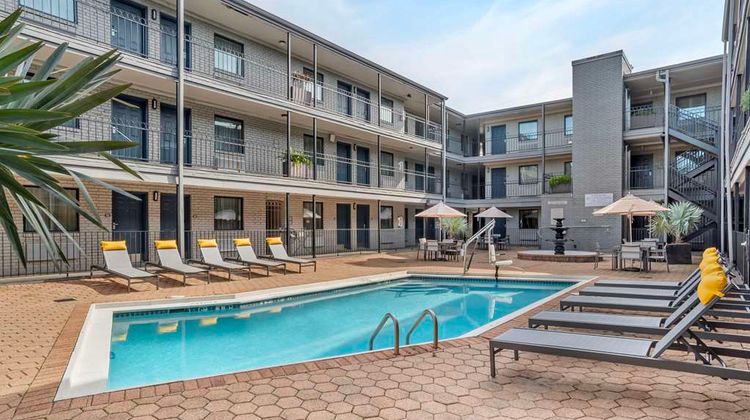 Country Inn & Suites Metairie New Orleans Pool