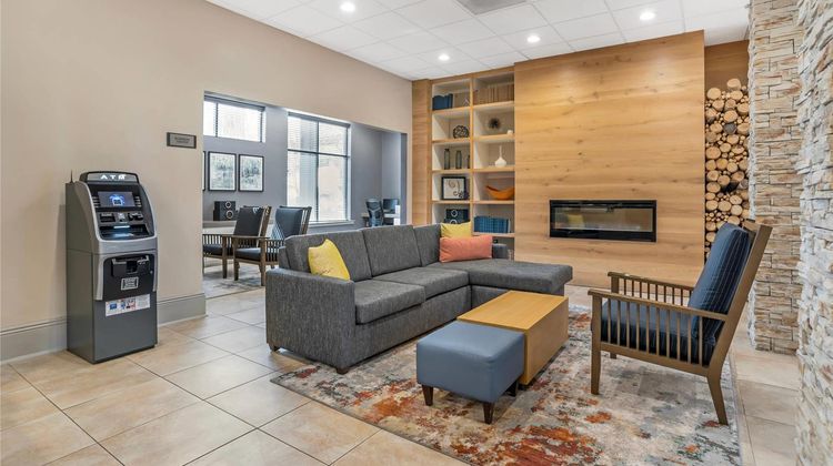 Country Inn & Suites Metairie New Orleans Lobby